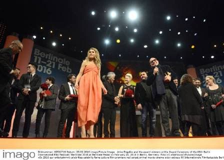 Anke Engelke and the award winners at the Award Ceremony of the 66th Berlin International Film Festival Berlinale 2016 at Berlinale Palast on February 20, 2016 in Berlin, Germany. Foto:xC.xNiehausx xFuturexImage