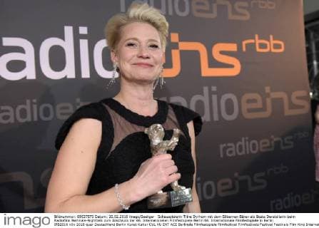 Schauspielerin Trine Dyrhom mit dem Silbernen Bären als Beste Darstellerin beim RadioEins Berlinale-Nighttalk zum Abschluss der 66. Internationalen Filmfestspiele Berlin 66. Internationale Filmfestspiele in Berlin IFB2016