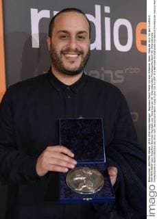 Regisseur Mahdi Fleifel mit dem Silbernen Bären, Preis der Jury, für den Kurzfilm A MAN RETURNED beim RadioEins Berlinale-Nighttalk zum Abschluss der 66. Internationalen Filmfestspiele Berlin 66. Internationale Filmfestspiele in Berlin IFB2016