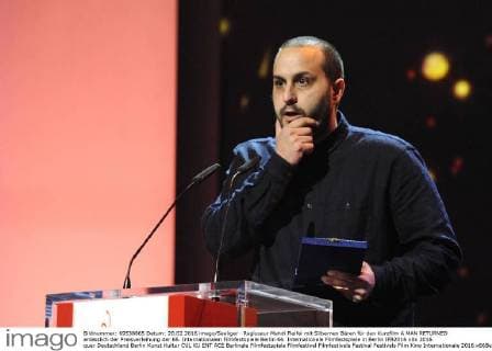 Regisseur Mahdi Fleifel mit Silbernen Bären für den Kurzfilm A MAN RETURNED anlässlich der Preisverleihung der 66. Internationalen Filmfestspiele Berlin 66. Internationale Filmfestspiele in Berlin IFB2016