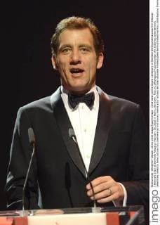 Clive Owen at the Award Ceremony of the 66th Berlin International Film Festival Berlinale 2016 at Berlinale Palast on February 20, 2016 in Berlin, Germany. Foto:xC.xNiehausx xFuturexImage