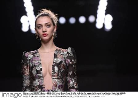Desfile de Esther Noriega en la Mercedes Benz Fashion Week Madrid 2016. 588 Diego Puerta Cordon Press Esther Noriega s fashion show framed into the Mercedes Benz Fashion Week Madrid 2016. Cordon Press  DiegoxPuerta