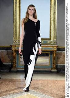 Woman s Milan Fashion Week Fall Winter 2016 2017 Milan Fashion woman Fall Winter 2016 Fashion Show Genny 2017. pictured: Model  SimonaxChioccia
