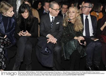 Milan Woman s Fashion Week Fall Winter 2016 2017 Milan Fashion Week, Autumn Winter 2016 2017. Gucci frontrow Pictured: Emmanuelle Alt and Jonathan Newhouse Franca Sozzani  RiccardoxGiordano fotosicki