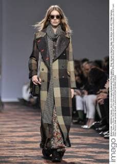 Milan Woman s Fashion Week Fall Winter 2016 2017 Milan Fashion Week, Autumn Winter 2016 2017. Etro fashionshow Pictured: Model  RiccardoxGiordanox xfotosicki