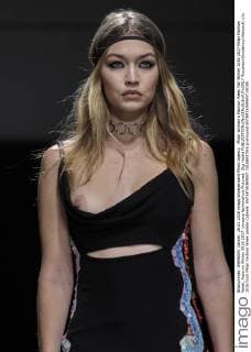 Milan Woman s Fashion Week Fall Winter 2016 2017 Milan Fashion Week, Autumn Winter 2016 2017. Versace fashionshow Pictured: Gigi Hadid  RiccardoxGiordanox xfotosicki