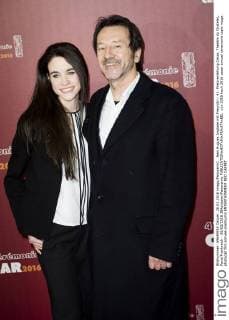Jean Hugues Anglade mit Freundin - 41. Preisverleihung Cesar, Theatre du Chatelet, Paris Frankreich - 26 02 2016 JBAutissier Panoramic 