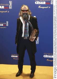 Cesar Preisverleihung in Paris - Preisträger Warren Ellis ( Cesar beste Film-Musik für Film Mustang ) - 41. Preisverleihung Cesar, Photocall mit den Gewinnern, Fouquets, Paris Frankreich - 26 02 2016 GwendolineLeGoff Panoramic 