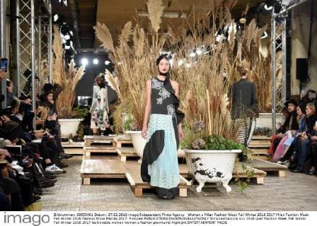 Woman s Milan Fashion Week Fall Winter 2016 2017 Milan Fashion Week Fall Winter 2016 Fashion Show Marras 2017. Pictured  SimonaxChioccia
