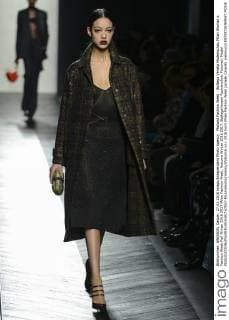 Mailand Fashion Week - Bottega Veneta Modenschau Milan Woman s Fashion Week Fall Winter 2016 2017 Milan Fashion Week, Autumn Winter 2016 2017. BottegaVeneta Fashionshow Pictured: Model  RiccardoxGiordanox xfotosicki