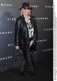 Milan Woman s Fashion Week Fall Winter 2016 2017 Milan Fashion Week, Autumn Winter 2016 2017. Richmond Fashionshow frontrow Pictured: Mara Venier  RiccardoxGiordanox xfotosicki