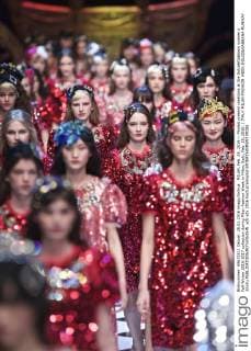 MILAN, Feb. 28, 2016 -- Models present creations at the Dolce&Gabbana women s Fall-Winter 2016-2017 collection during Milan Fashion Week in Milan, Italy, Feb. 28, 2016. ) ITALY-MILAN-FASHION WEEK-DOLCE&GABBANA-RUNWAY JinxYu 