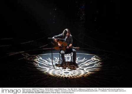 Feb 28, 2016 - Hollywood, California, U.S. - Dave Grohl performs during the live ABC Telecast of The 88th Oscars at the Dolby Theatre. Hollywood U.S. - ZUMAz03_