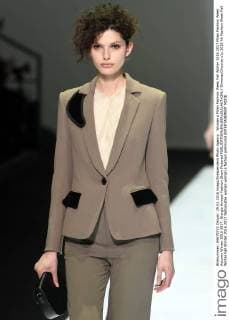 Woman s Milan Fashion Week Fall Winter 2016 2017 Milan Fashion Week Autumn Winter 2016 2017. Giorgio Armani Fashion Show Pictured  SimonaxChioccia