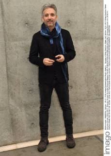 Woman s Milan Fashion Week Fall Winter 2016 2017 Milan Fashion Week Autumn Winter 2016 2017. Giorgio Armani Arrivals Pictured Beppe Fiorello  SimonaxChioccia