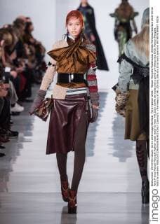 Paris Fashion Week - Maison Margiela Modenschau 205356 Marineau Starface 2016-03-02 Paris France Maison Margiela Fashion week ready to wear AW 2016. Defile de mode pret a porter printemps ete 2016. Maison Margiela. Editorial use only  Copyright: xMarineaux STAR_205356_006