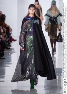 Paris Fashion Week - Maison Margiela Modenschau 205356 Marineau Starface 2016-03-02 Paris France Maison Margiela Fashion week ready to wear AW 2016. Defile de mode pret a porter printemps ete 2016. Maison Margiela. Editorial use only  Copyright: xMarineaux STAR_205356_008