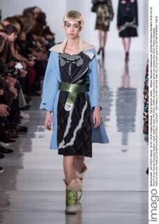 Paris Fashion Week - Maison Margiela Modenschau 205356 Marineau Starface 2016-03-02 Paris France Maison Margiela Fashion week ready to wear AW 2016. Defile de mode pret a porter printemps ete 2016. Maison Margiela. Editorial use only  Copyright: xMarineaux STAR_205356_046