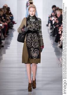 Paris Fashion Week - Maison Margiela Modenschau 205356 Marineau Starface 2016-03-02 Paris France Maison Margiela Fashion week ready to wear AW 2016. Defile de mode pret a porter printemps ete 2016. Maison Margiela. Editorial use only  Copyright: xMarineaux STAR_205356_048
