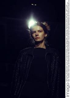 Paris Fashion Week - Wanda Nylon Modenschau Fashion week Paris , ready to wear, fall winter 2016, Wanda Nylon, 644 cordon Cordon Press  alfonsoxjimenezxvalero Wanda Nylon, Fashion week Paris , 2nd March, ready to wear, fall