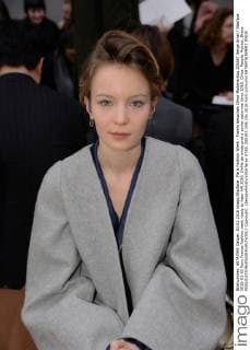 Paris Fashion Week - Promis besuchen Chloe Modenschau 205387 Serge Arnal Starface 2016-03-03 Paris France Fashion week ready to wear AW 2016. Defile de mode pret a porter automne hiver 2016. Chloe. People. Rouxel, Diane  Copyright: xSergexArnalx xStarfacex STAR_205387_006
