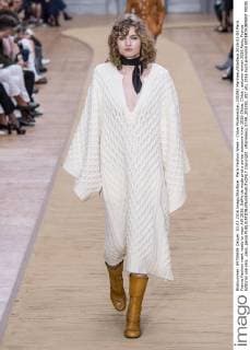 Paris Fashion Week - Chloe Modenschau 205392 Marineau Starface 2016-03-03 Paris France Fashion week ready to wear AW 2016. Defile de mode pret a porter automne hiver 2016.Chloe. Chloé , autumn-winter 2016 Paris, France Editorial use only _sans_perso  Copyright: xMarineaux STAR_205392_007