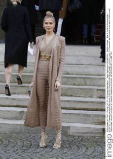 Elena Perminova CELEBRITES : Defile Balmain - Pret a Porter Automne Hiver - 03 03 2016 GwendolineLeGoff Panoramic 