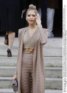 Elena Perminova CELEBRITES : Defile Balmain - Pret a Porter Automne Hiver - 03 03 2016 GwendolineLeGoff Panoramic 