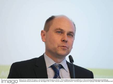 Preisverleihung Ressourceneffizienz in Braunschweig Prämierungsveranstaltung Wettbewerb Ressourceneffizienz für die Region hier im Bild Thomas Kaiser, AGIMUS GmbH