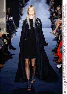 205422 Marineau Starface 2016-03-03 Paris France Fashion week ready to wear AW 2016. Defile de mode pret a porter automne hiver 2016. Alexis Mabille. Alexis Mabille , autumn-winter 2016 Paris, France Editorial use only _sans_perso  Copyright: xMarineaux STAR_205422_036