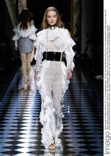 205420 Marineau Starface 2016-03-03 Paris France Fashion week ready to wear AW 2016. Defile de mode pret a porter automne hiver 2016.Balmain. Balmain , autumn-winter 2016 Paris, France Editorial use only  Copyright: xMarineaux STAR_205420_051