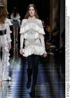 205420 Marineau Starface 2016-03-03 Paris France Fashion week ready to wear AW 2016. Defile de mode pret a porter automne hiver 2016.Balmain. Balmain , autumn-winter 2016 Paris, France Editorial use only  Copyright: xMarineaux STAR_205420_052