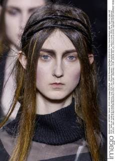 205428 Marineau Starface 2016-03-03 Paris France Fashion week ready to wear AW 2016. Defile de mode pret a porter automne hiver 2016. Ann Demeulemeester. Ann Demeulemeester, autumn-winter 2016 Paris, France Editorial use only _sans_perso  Copyright: xMarineaux STAR_205428_032