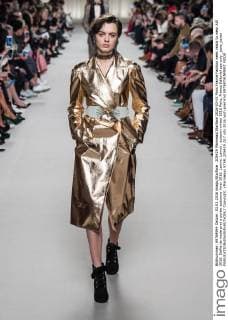 205429 Marineau Starface 2016-03-03 Paris France Fashion week ready to wear AW 2016. Defile de mode pret a porter automne hiver 2016. Lanvin. Lanvin , autumn-winter 2016 Paris, France Editorial use only _sans_perso  Copyright: xMarineaux STAR_205429_017