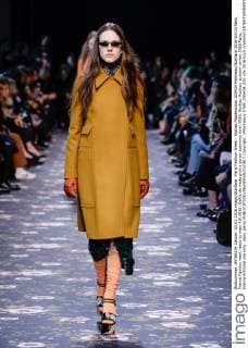 Paris Fashion Week - Rochas Modenschau 205434 Marineau Starface 2016-03-03 Paris France Fashion week ready to wear AW 2016. Defile de mode pret a porter automne hiver 2016. Rochas. Rochas, autumn-winter 2016 Paris, France Editorial use only _sans_perso  Copyright: xMarineaux STAR_205434_020