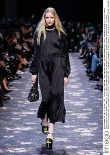 Paris Fashion Week - Rochas Modenschau 205434 Marineau Starface 2016-03-03 Paris France Fashion week ready to wear AW 2016. Defile de mode pret a porter automne hiver 2016. Rochas. Rochas, autumn-winter 2016 Paris, France Editorial use only _sans_perso  Copyright: xMarineaux STAR_205434_031