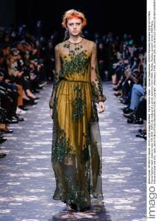 Paris Fashion Week - Rochas Modenschau 205434 Marineau Starface 2016-03-03 Paris France Fashion week ready to wear AW 2016. Defile de mode pret a porter automne hiver 2016. Rochas. Rochas, autumn-winter 2016 Paris, France Editorial use only _sans_perso  Copyright: xMarineaux STAR_205434_038