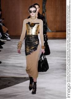 Paris Fashion Week - Loewe Modenschau 205440 Marineau Starface 2016-03-04 Paris France Fashion week ready to wear AW 2016. Defile de mode pret a porter automne hiver 2016. Loewe. Loewe , autumn-winter 2016 Paris, France Editorial use only _sans_perso  Copyright: xMarineaux STAR_205440_024