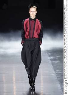 Paris Fashion Week - Issey Miyake Modenschau 205451 Marineau Starface 2016-03-04 Paris France Fashion week ready to wear AW 2016. Defile de mode pret a porter automne hiver 2016. Issey Miyake. Issey Miyake, autumn-winter 2016 Paris, France _sans_perso  Copyright: xMarineaux STAR_205451_019