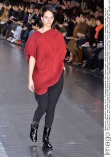 Paris Fashion Week - Issey Miyake Modenschau 205451 Marineau Starface 2016-03-04 Paris France Fashion week ready to wear AW 2016. Defile de mode pret a porter automne hiver 2016. Issey Miyake. Issey Miyake, autumn-winter 2016 Paris, France _sans_perso  Copyright: xMarineaux STAR_205451_047