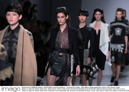 Paris Fashion Week - Raul Mishra Modenschau Raul Mishra, Paris fashion week , Ready to wear Fall Winter 2016 Paris , 644 Cordon Cordon Press  alfonsoxjimenezxvalero Raul Mishra show, Ready to wear Fall Winter 2016 Paris