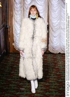 Paris Fashion Week - Veronique Leroy Modenschau 205462 Marineau Starface 2016-03-05 Paris France Fashion week ready to wear AW 2016. Defile de mode pret a porter automne hiver 2016. Véronique Leroy. _sans_perso  Copyright: xMarineaux STAR_205462_011