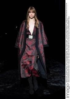 Paris Fashion Week - Emanuel Ungaro Modenschau 205464 Marineau Starface 2016-03-05 Paris France Fashion week ready to wear AW 2016. Defile de mode pret a porter automne hiver 2016. Ungaro. _sans_perso  Copyright: xMarineaux STAR_205464_031