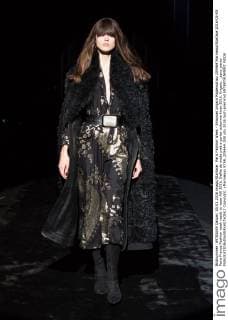 Paris Fashion Week - Emanuel Ungaro Modenschau 205464 Marineau Starface 2016-03-05 Paris France Fashion week ready to wear AW 2016. Defile de mode pret a porter automne hiver 2016. Ungaro. _sans_perso  Copyright: xMarineaux STAR_205464_038
