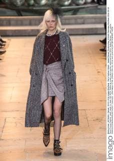Paris Fashion Week - Isabel Marant Modenschau 205465 Marineau Starface 2016-03-04 Paris France Fashion week ready to wear AW 2016. Defile de mode pret a porter automne hiver 2016. Isabel Marant. _sans_perso  Copyright: xMarineaux STAR_205465_026