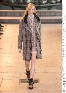 Paris Fashion Week - Isabel Marant Modenschau 205465 Marineau Starface 2016-03-04 Paris France Fashion week ready to wear AW 2016. Defile de mode pret a porter automne hiver 2016. Isabel Marant. _sans_perso  Copyright: xMarineaux STAR_205465_029