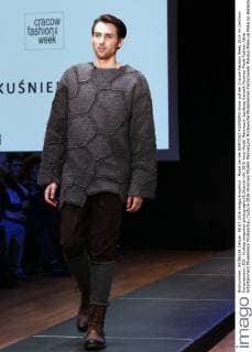 Model bei der BARTOSZ KUSNIERZ-Show auf der Cracow Fashion Week 2016 im Centrum Kongresowym ICE - Krakau snapshot-photography B.Shamlo