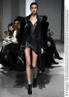 205508 Marineau Starface 2016-03-05 Paris France Fashion week ready to wear AW 2016. Defile de mode pret a porter automne hiver 2016. Fatima Lopes. Fatima Lopes, autumn-winter 2016 Paris, France Editorial use only _sans_perso  Copyright: xMarineaux STAR_205508_001