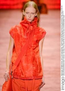 205509 Marineau Starface 2016-03-06 Paris France Fashion week ready to wear AW 2016. Defile de mode pret a porter automne hiver 2016. Akris. Akris , autumn-winter 2016 Paris, France Editorial use only _sans_perso  Copyright: xMarineaux STAR_205509_006