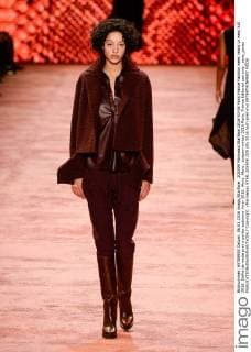 205509 Marineau Starface 2016-03-06 Paris France Fashion week ready to wear AW 2016. Defile de mode pret a porter automne hiver 2016. Akris. Akris , autumn-winter 2016 Paris, France Editorial use only _sans_perso  Copyright: xMarineaux STAR_205509_029